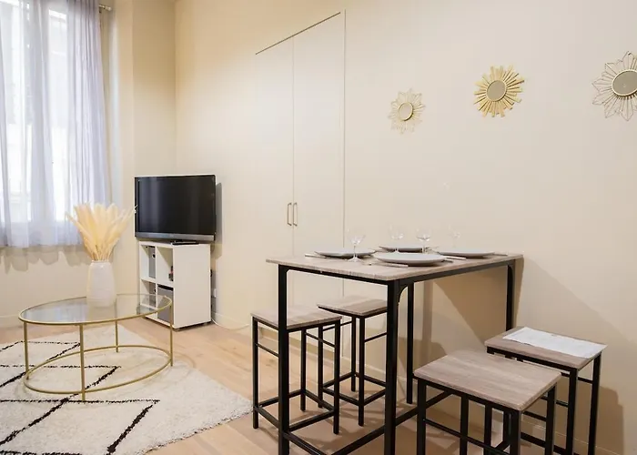 Appartement Cosy En Plein Cœur Du Carré Dor Nice
